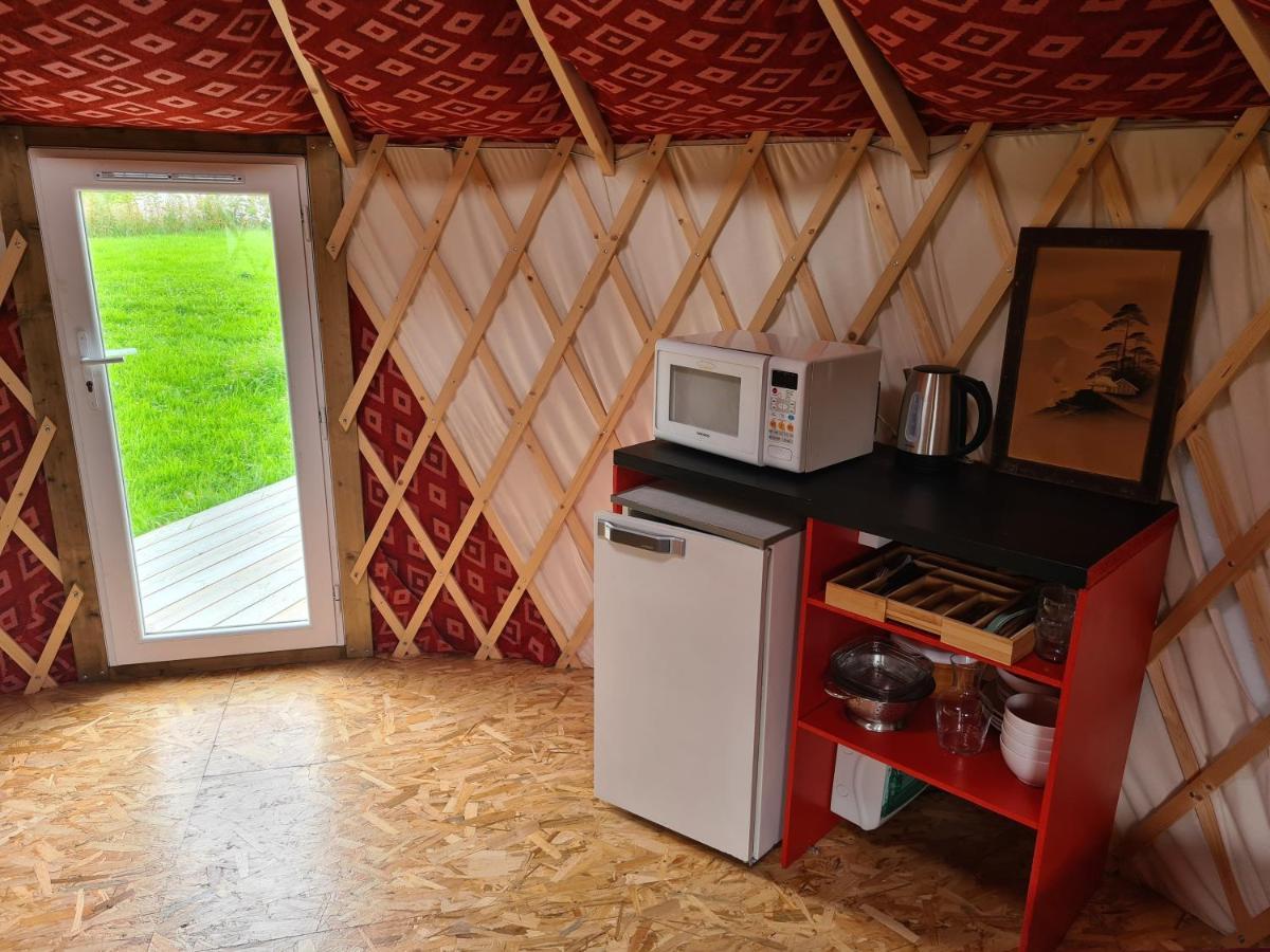 Camping A La Ferme - Hebergements Insolites Cerisy-la-Foret Exteriér fotografie